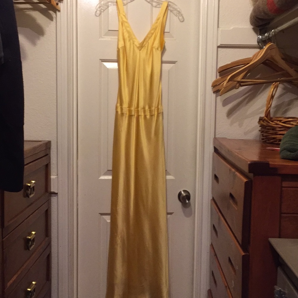 Cache yellow silk dress- size 4. Worn once.